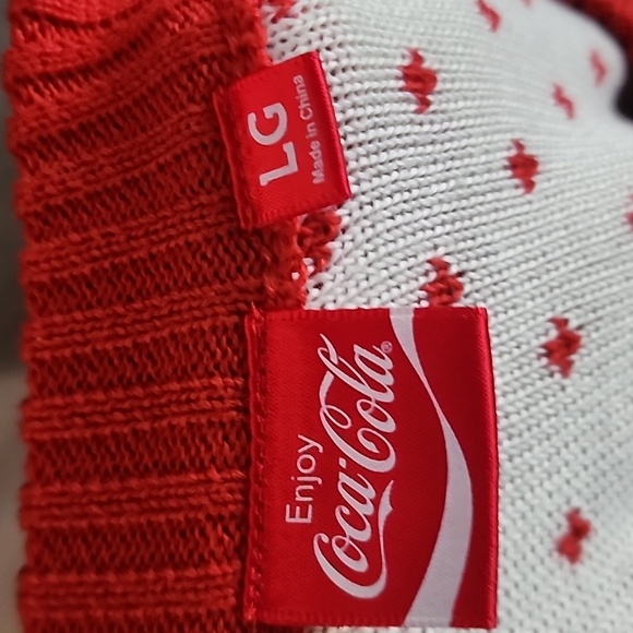 Coca-Cola Red and White Polar Bear Sweater - Picture 5 of 7